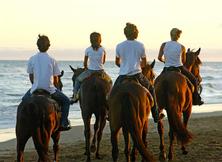 Cabalgatas por la playa de Pinamar